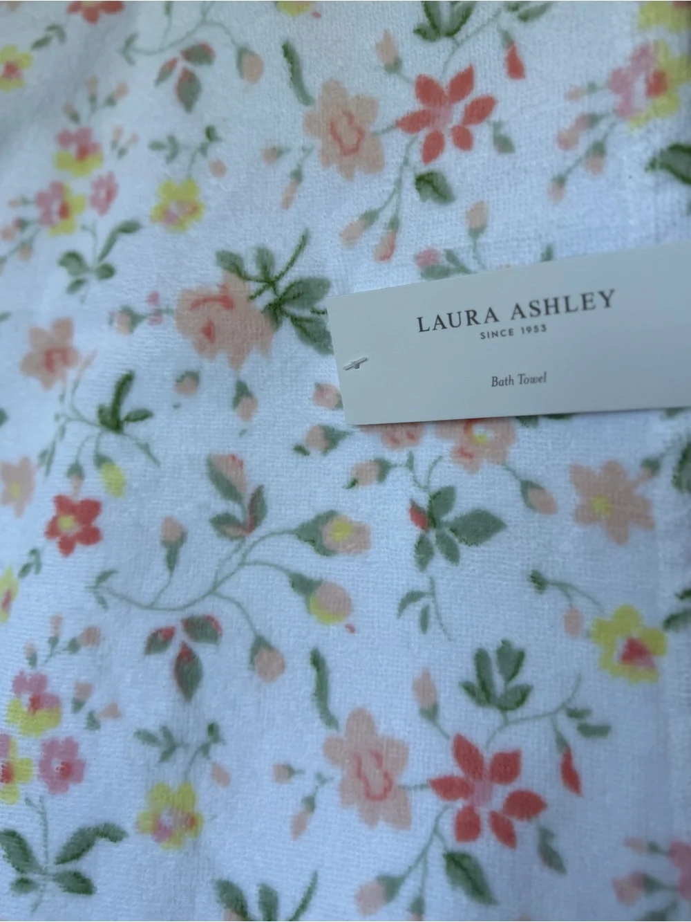 Laura Ashley ✨listing set